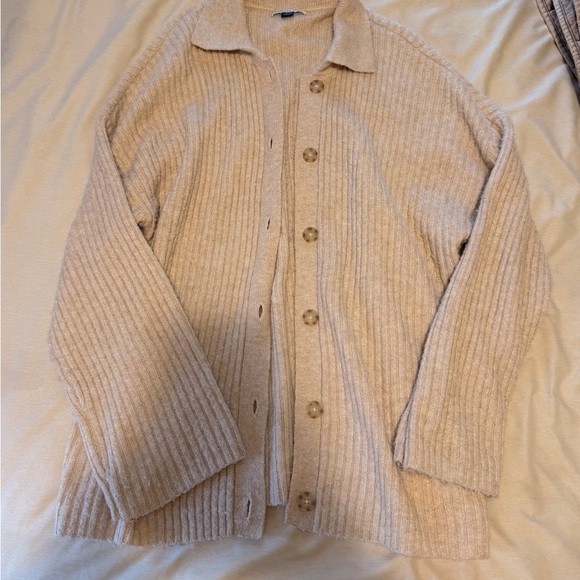 American Eagle Outfitters Cream Cardigan Sweater - Picture 2 of 3